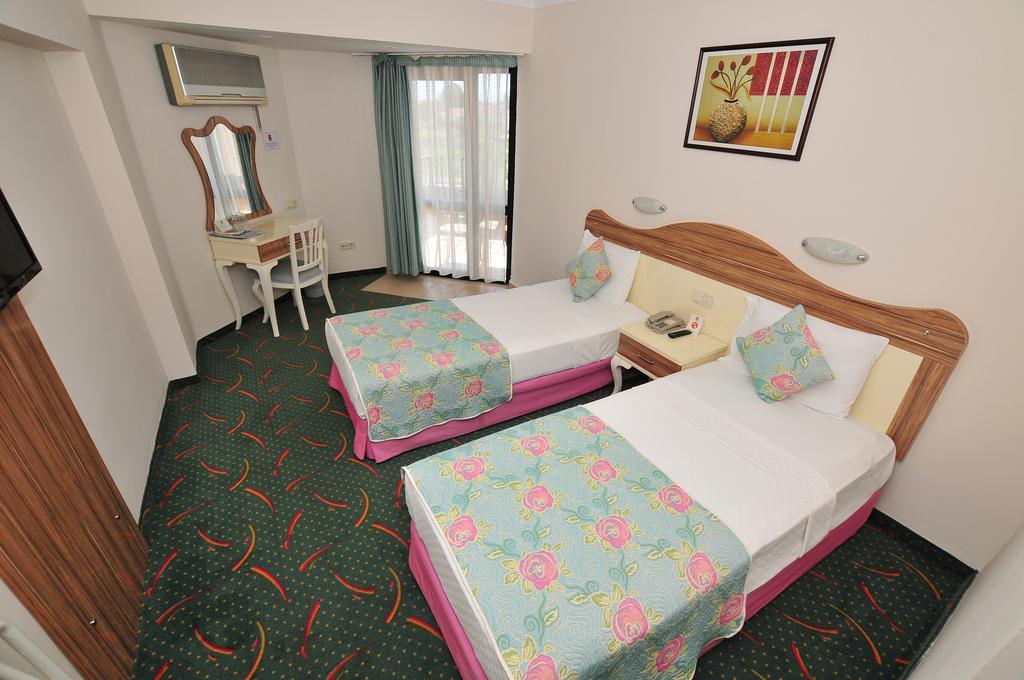 Hotel Pelin Fethiye Exteriér fotografie