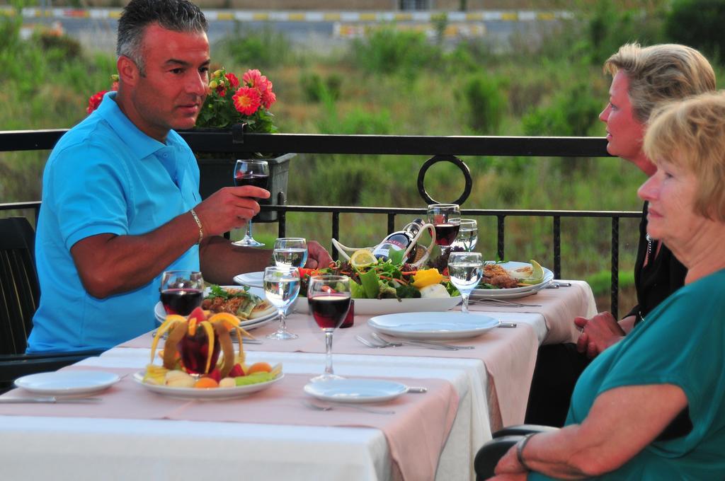 Hotel Pelin Fethiye Exteriér fotografie